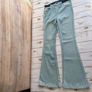 Blank NYC Flare pull on jeans